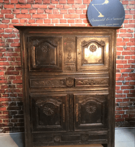 Armoire de sacristie