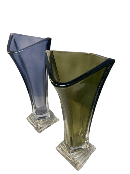 Paire de vases en verre coloré inspiration art déco